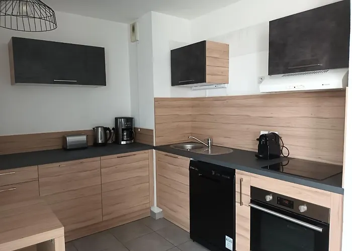 Superbe Et Parking Proche Du Centre Du Monde Perpignan